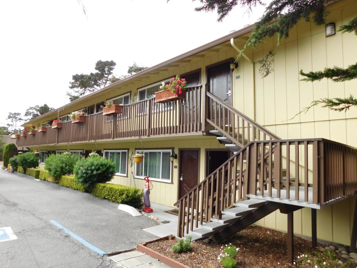 | Deer Haven Inn