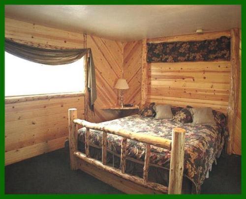 | Tahoe Valley Lodge