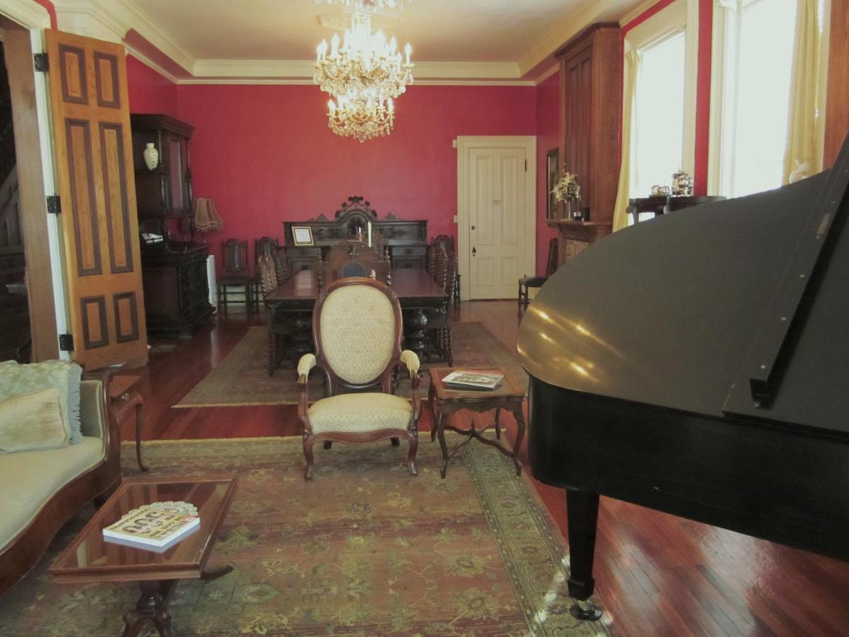 | Baer House Inn