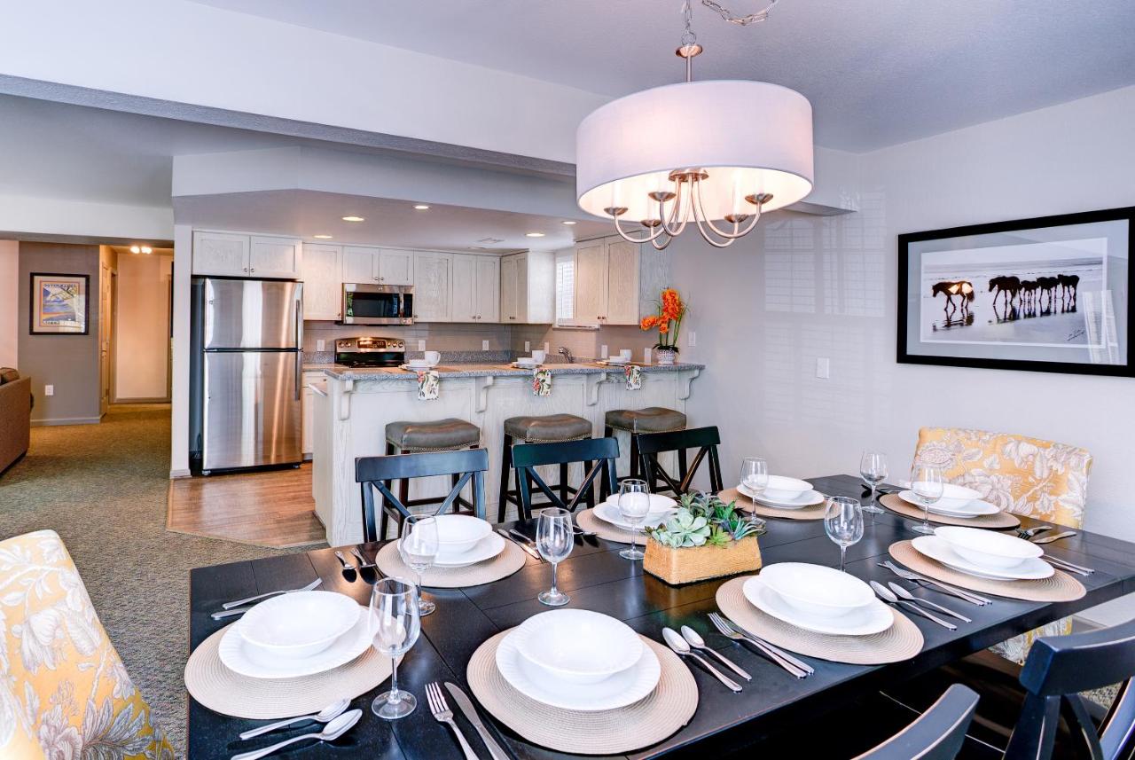 Three-Bedroom Suite at Hilton Vacation Club Beachwoods Kitty Hawk
