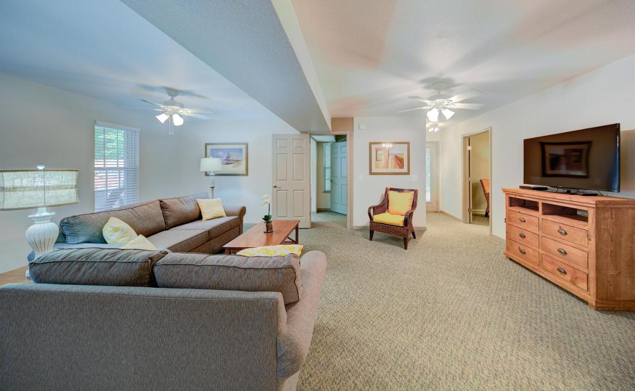 Three-Bedroom Suite at Hilton Vacation Club Beachwoods Kitty Hawk
