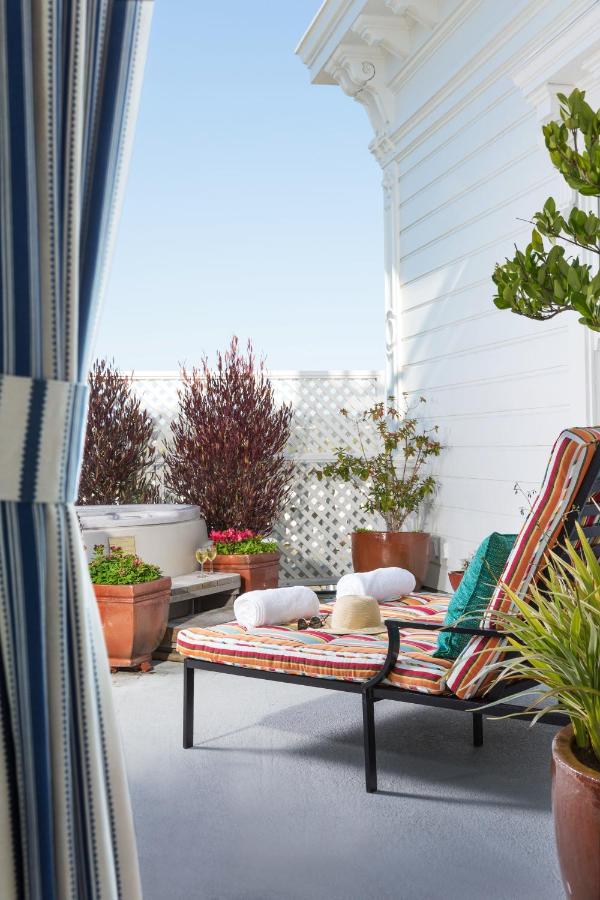 | West Cliff Inn, A Four Sisters Inn