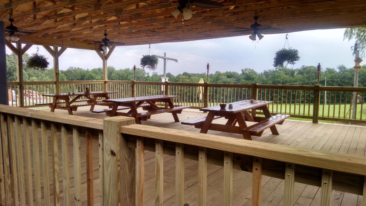 | Lakewood Lodge & Restaurant