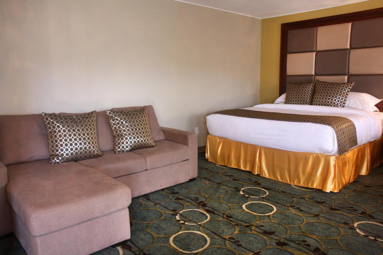  | Gateway Inn and Suites
