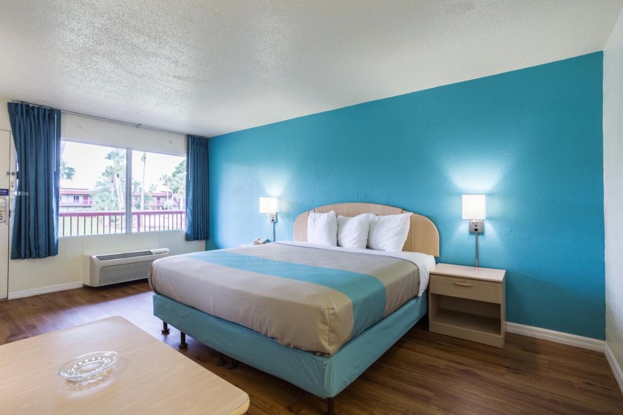  | Motel 6-Spring Hill, FL - Weeki Wachee