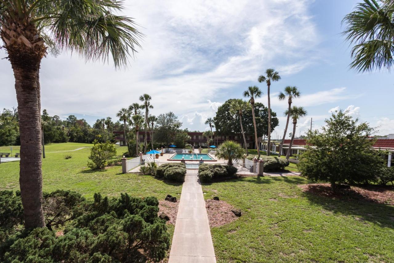  | Motel 6-Spring Hill, FL - Weeki Wachee