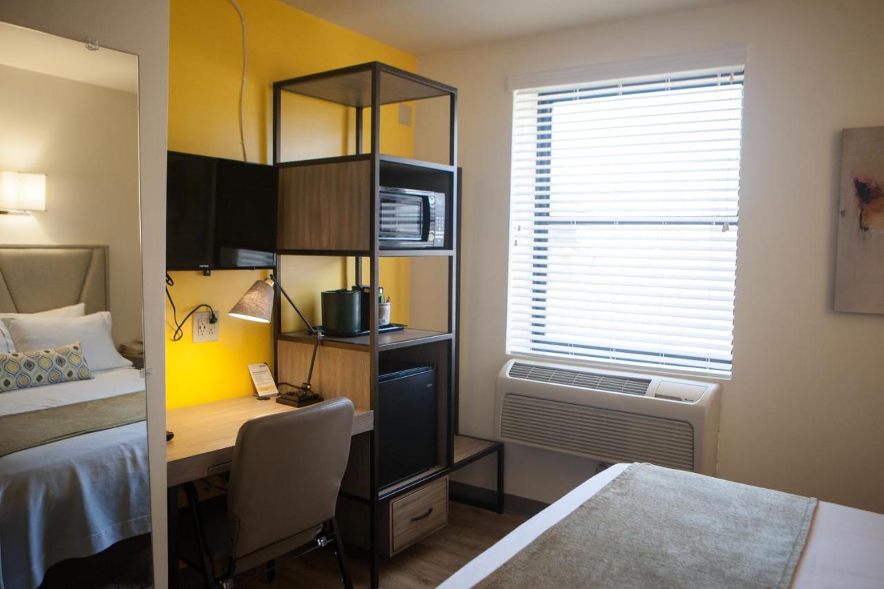 Standard Queen Room at Kawada Hotel