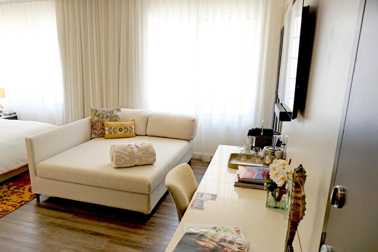 Deluxe Suite at The Marlin Hotel