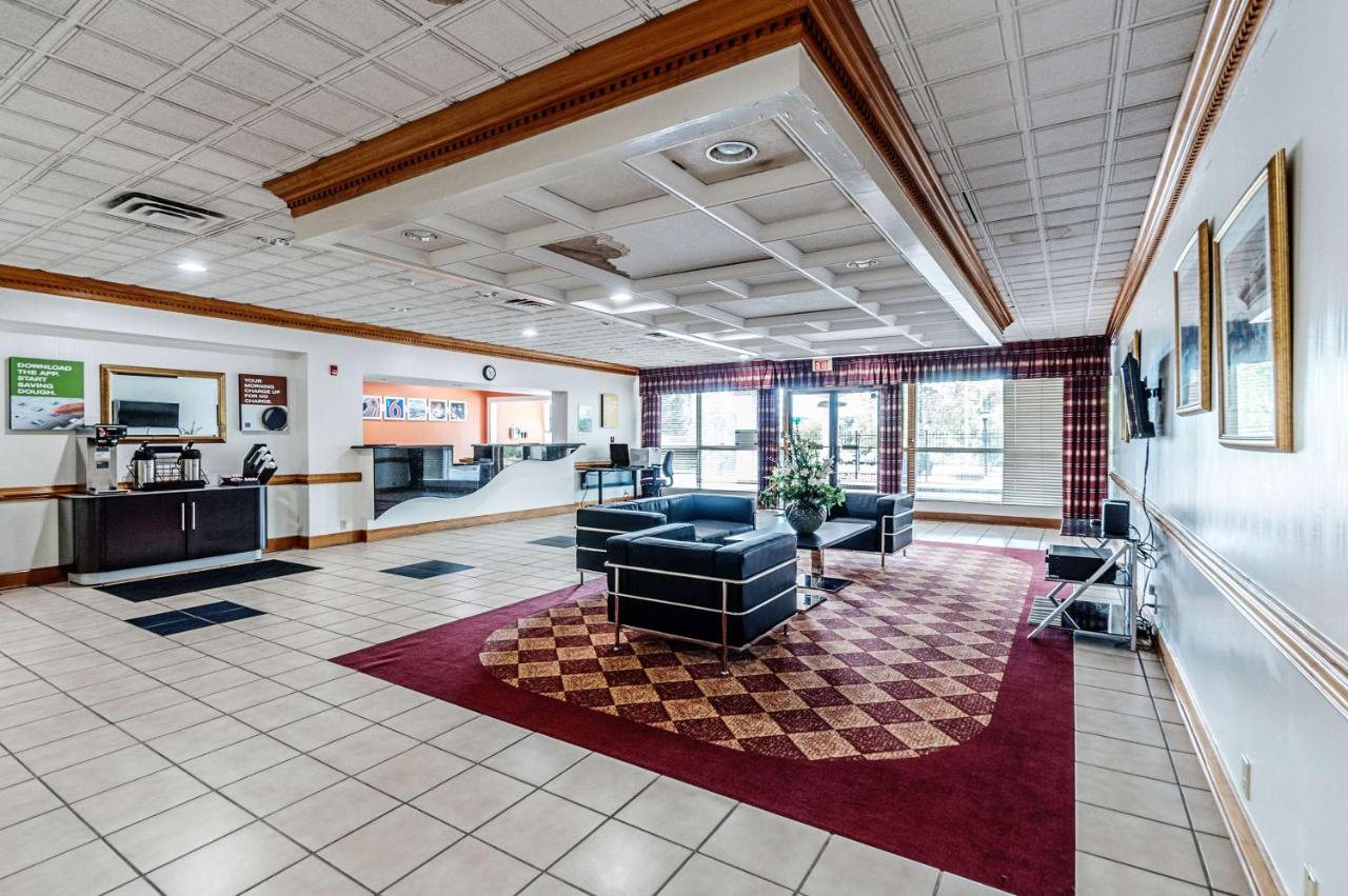 | Motel 6-Dumfries, VA