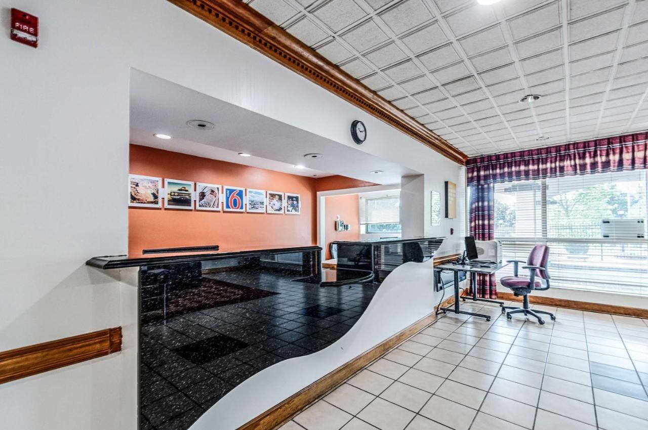 | Motel 6-Dumfries, VA