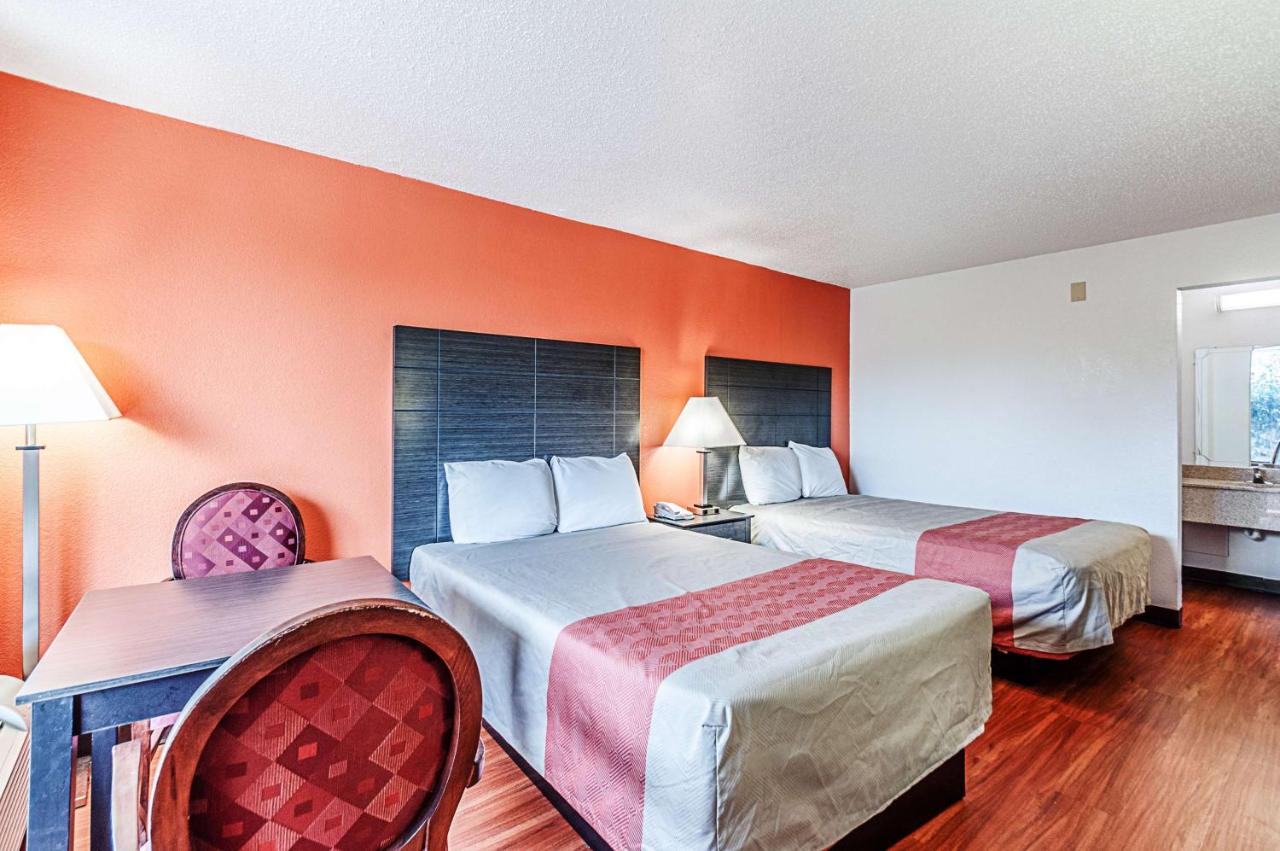 | Motel 6-Dumfries, VA