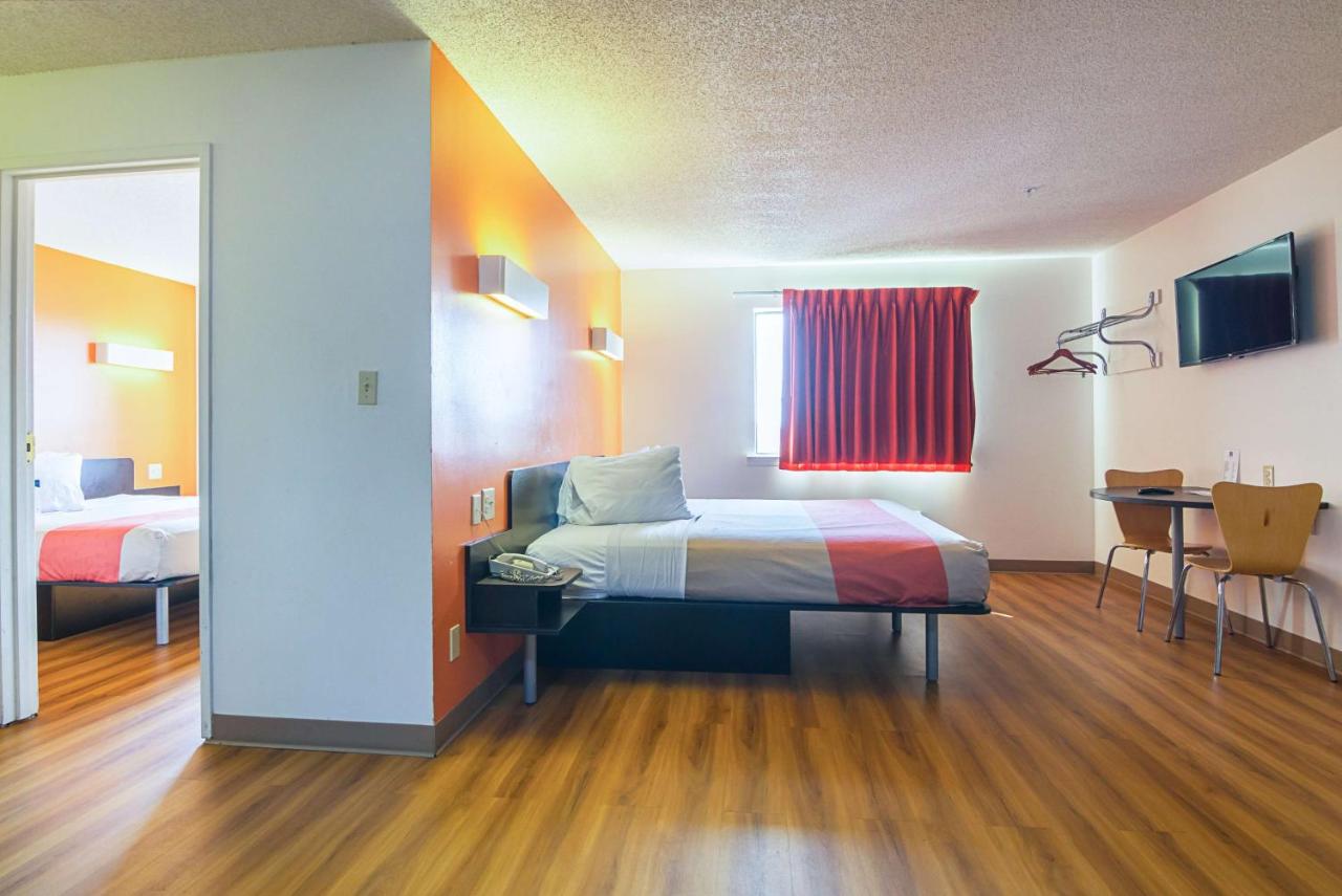 | Motel 6-Jonesboro, GA