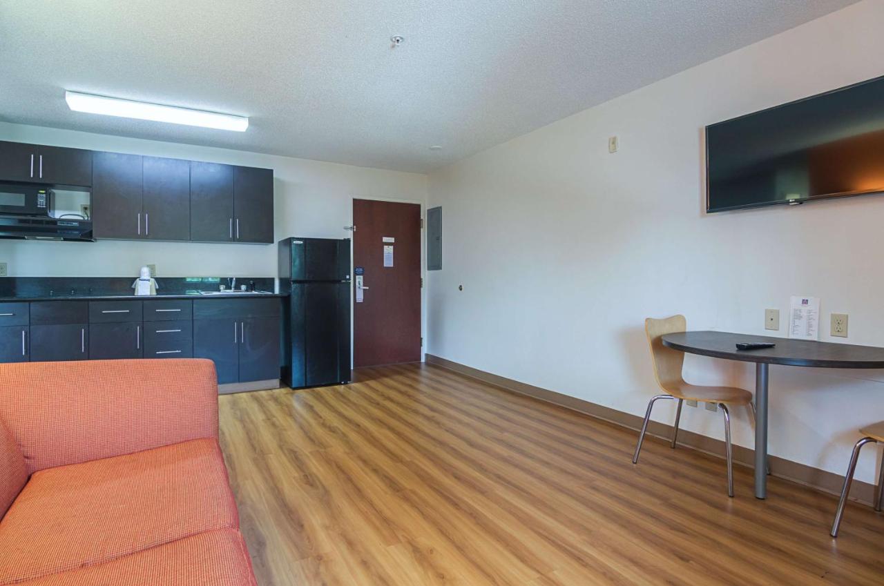 | Motel 6-Jonesboro, GA