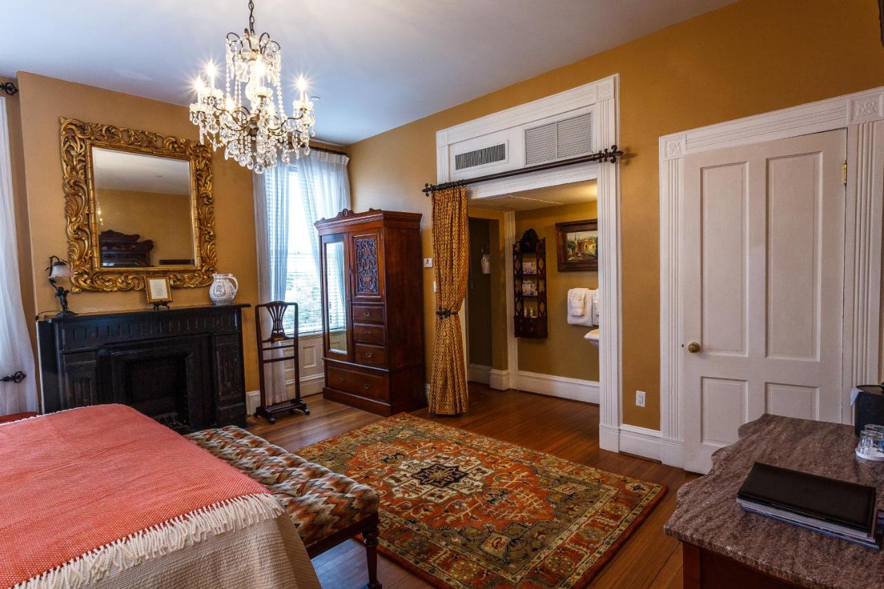 | Kehoe House, Historic Inns of Savannah Collection