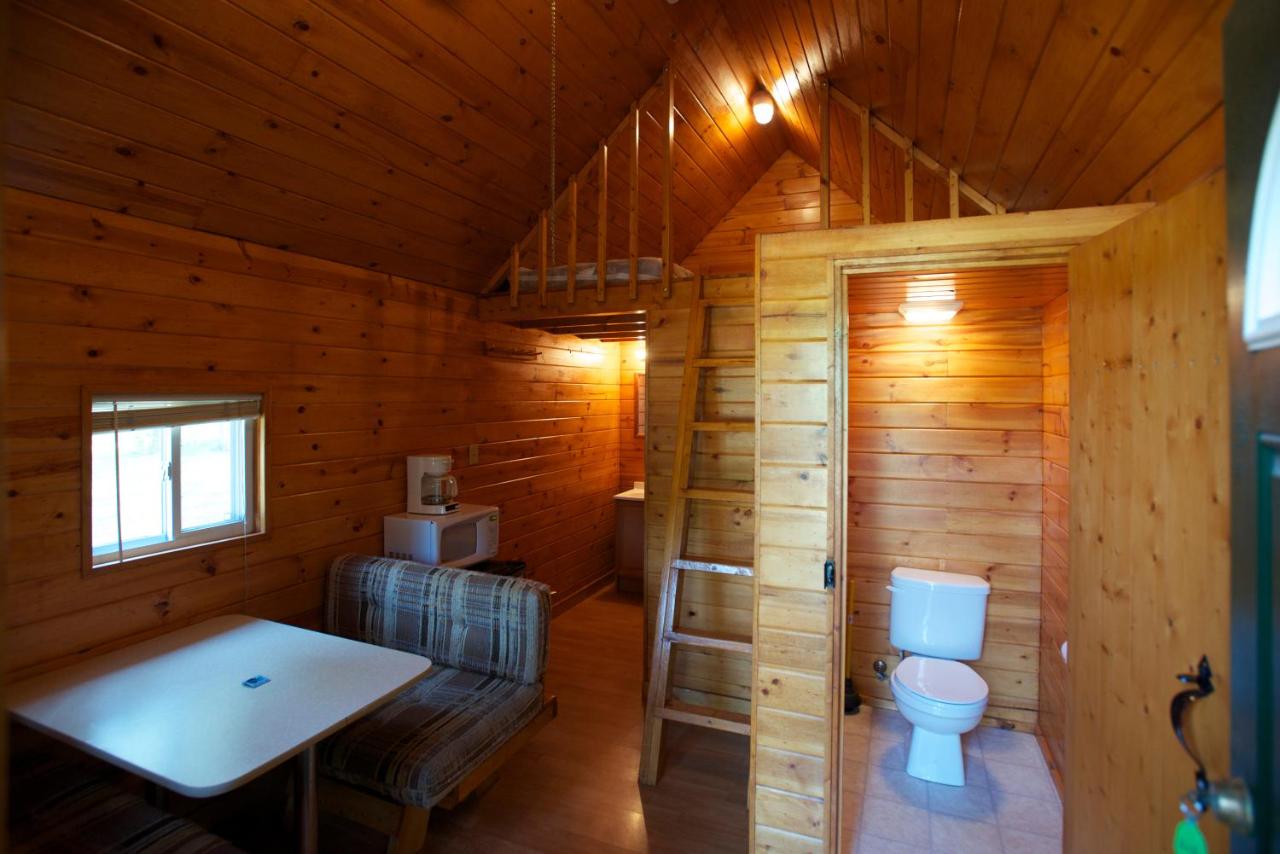  | Arrowhead Camping Resort Loft Cabin 20