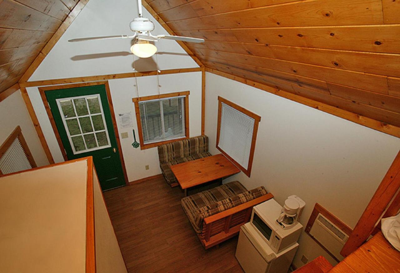  | Arrowhead Camping Resort Loft Cabin 20