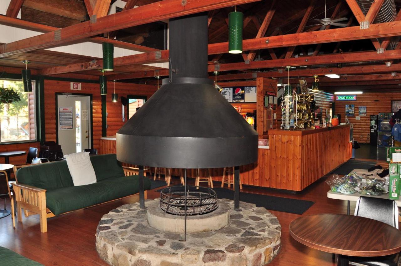  | Arrowhead Camping Resort Loft Cabin 22