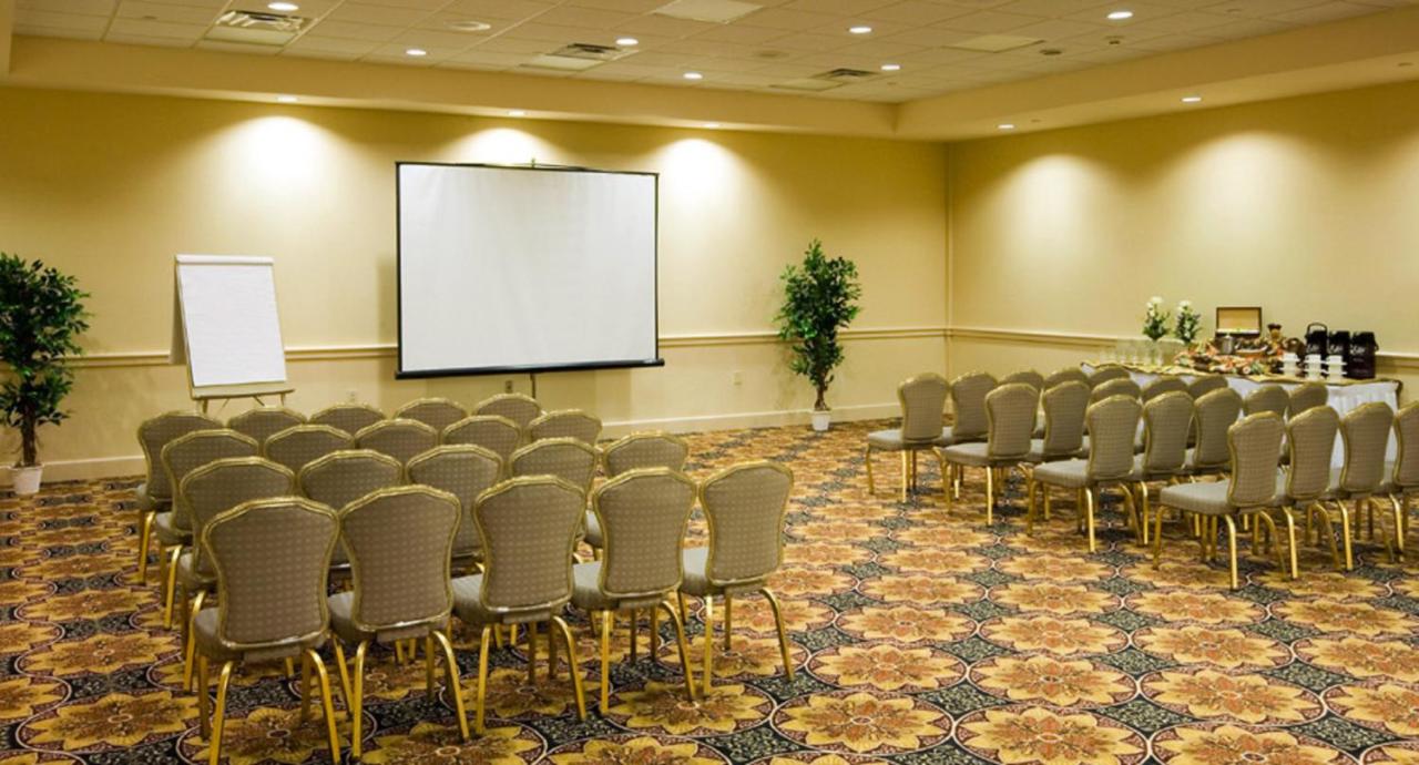 | Chateau Resort & Conference Center