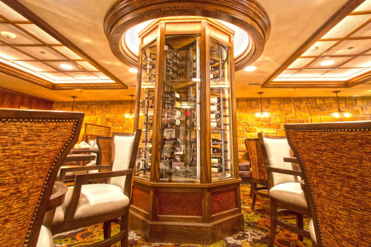  | Historic Franklin Hotel