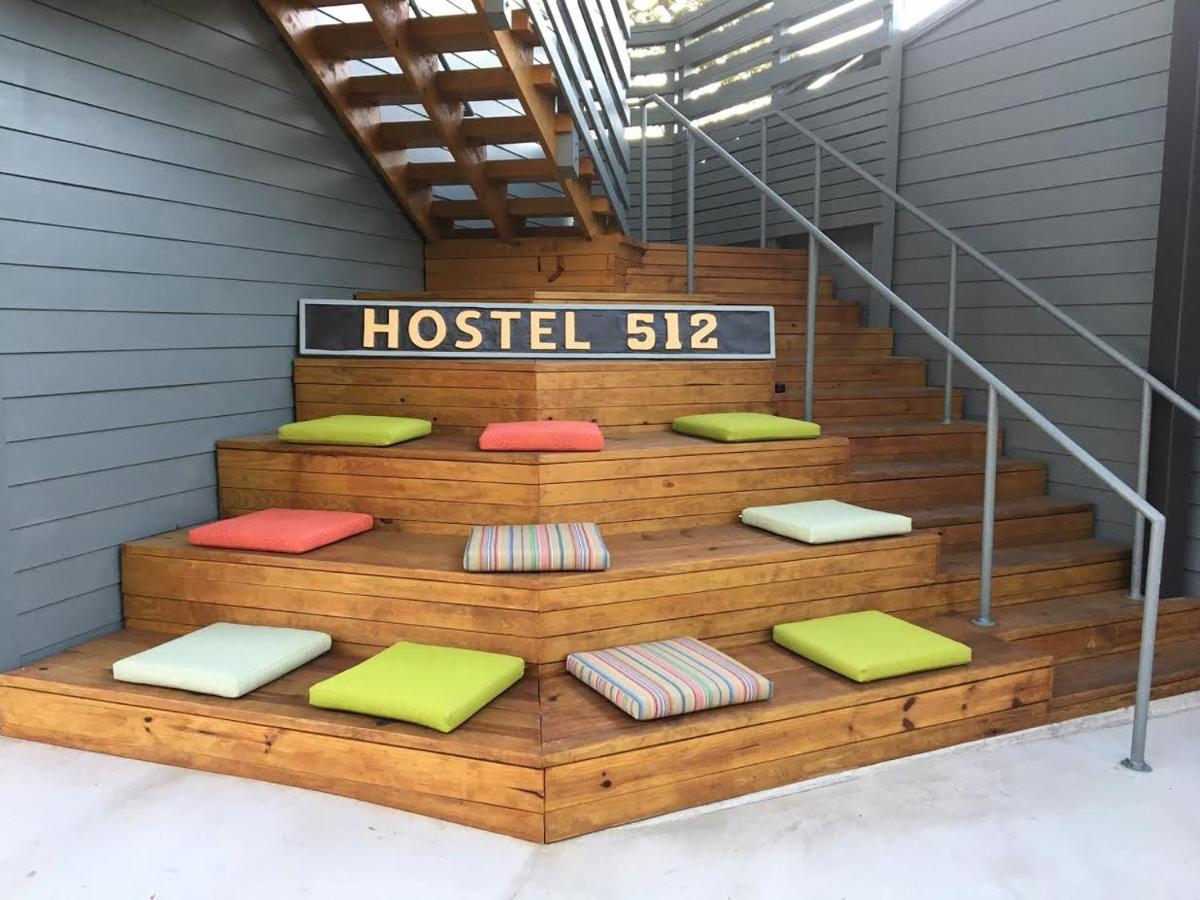| HOSTEL 512
