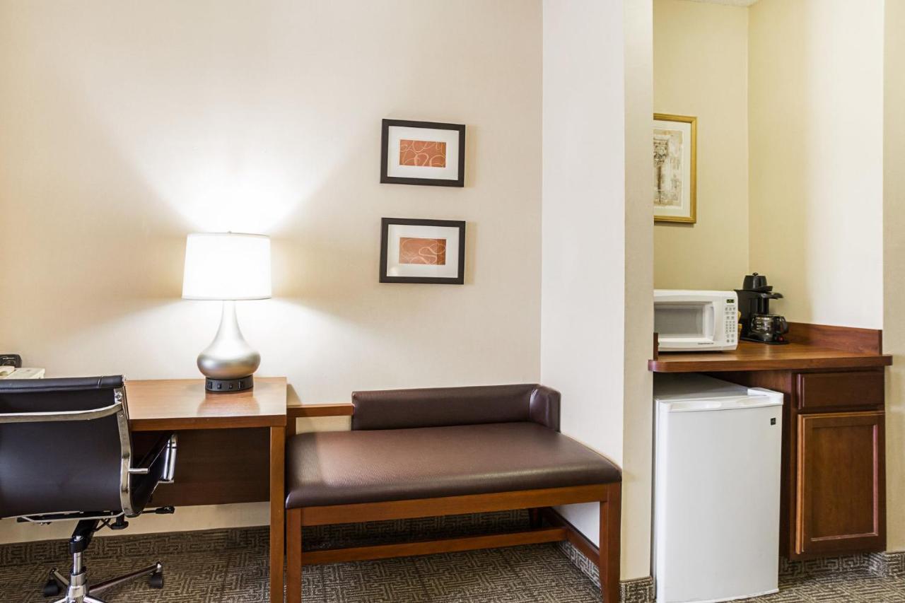 Double Suite with Two Double Beds - Non-Smoking at Comfort Suites Twinsburg