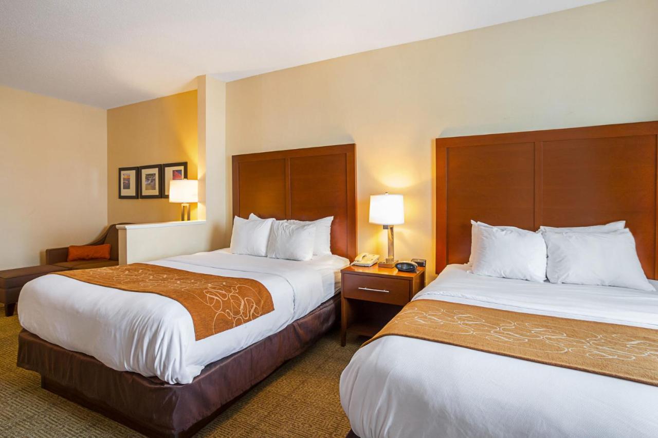 Double Suite with Two Double Beds - Non-Smoking at Comfort Suites Twinsburg