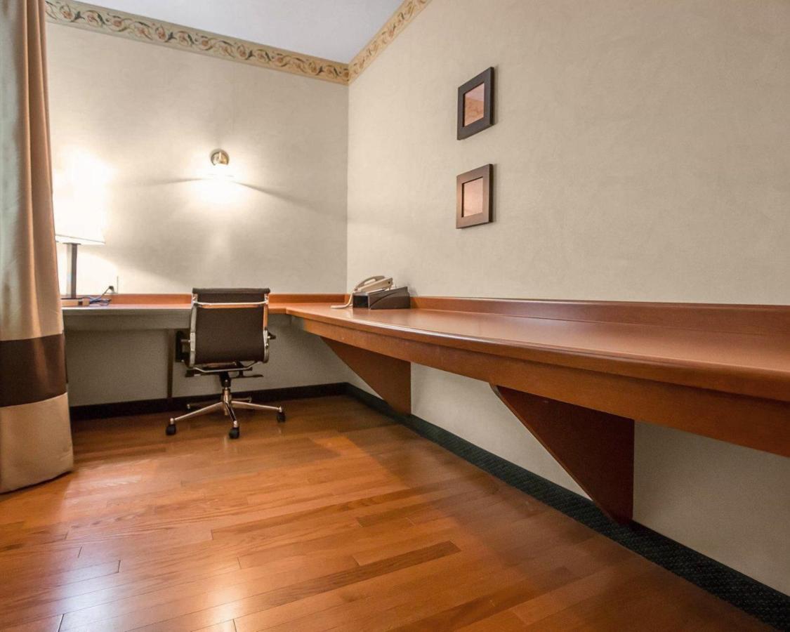 King Room - Non-Smoking at Candlewood Suites Dixon by IHG