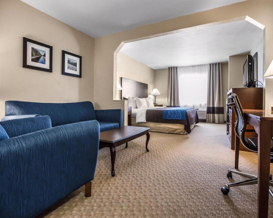 King Room - Non-Smoking at Candlewood Suites Dixon by IHG