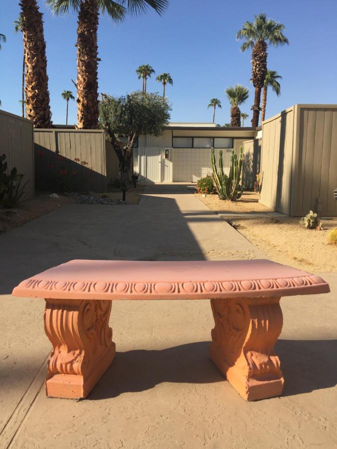 | Ocotillo Lodge