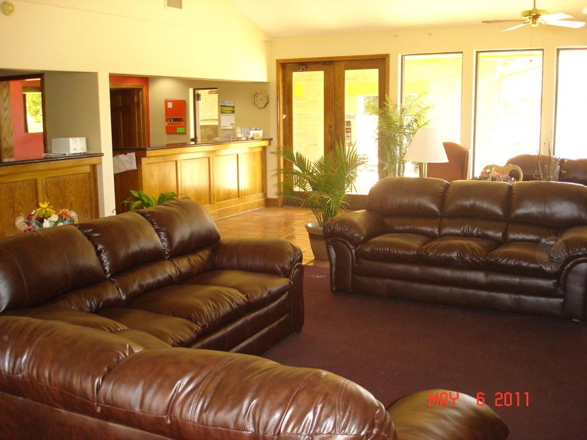 | Motel 6-Freeport, TX