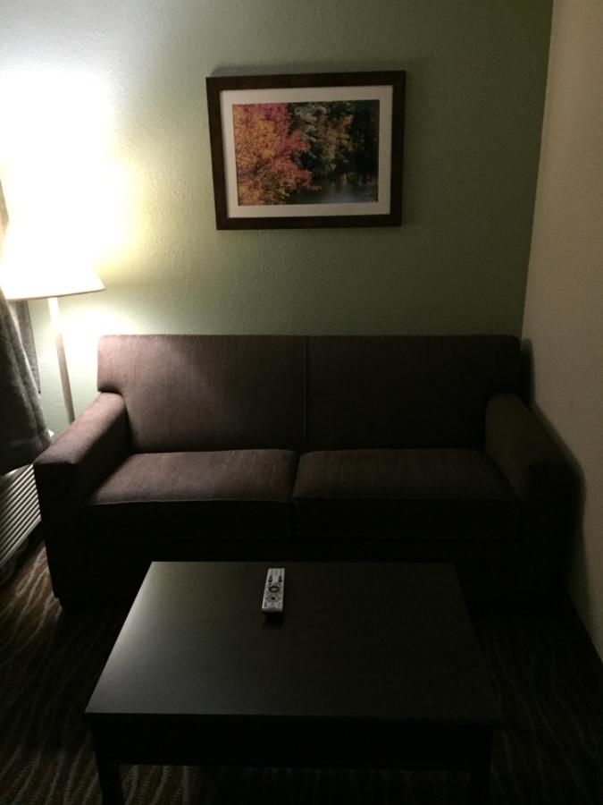 Queen Suite with Two Queen Beds - Non-Smoking at Cascades Mountain Resort, Ascend Hotel Collection
