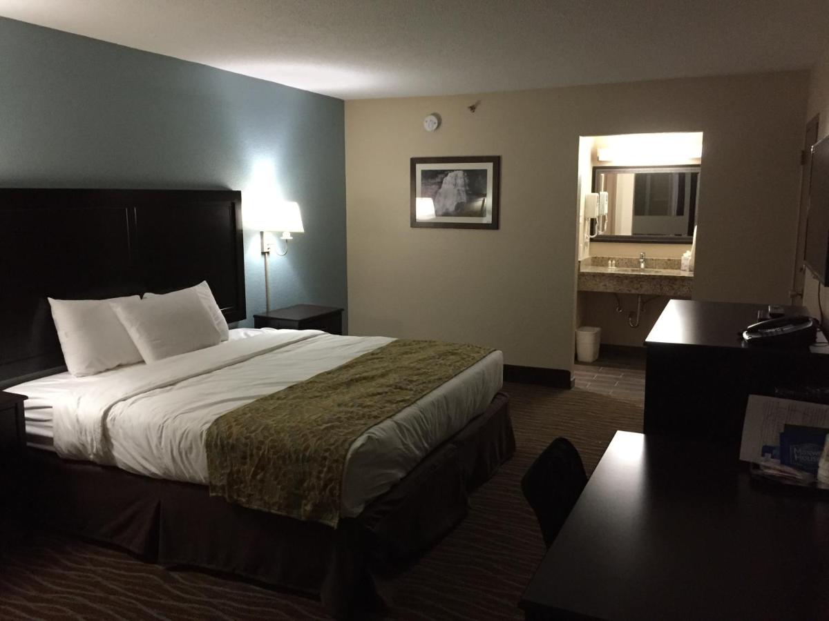 King Room - Accessible/Non-Smoking at Cascades Mountain Resort, Ascend Hotel Collection