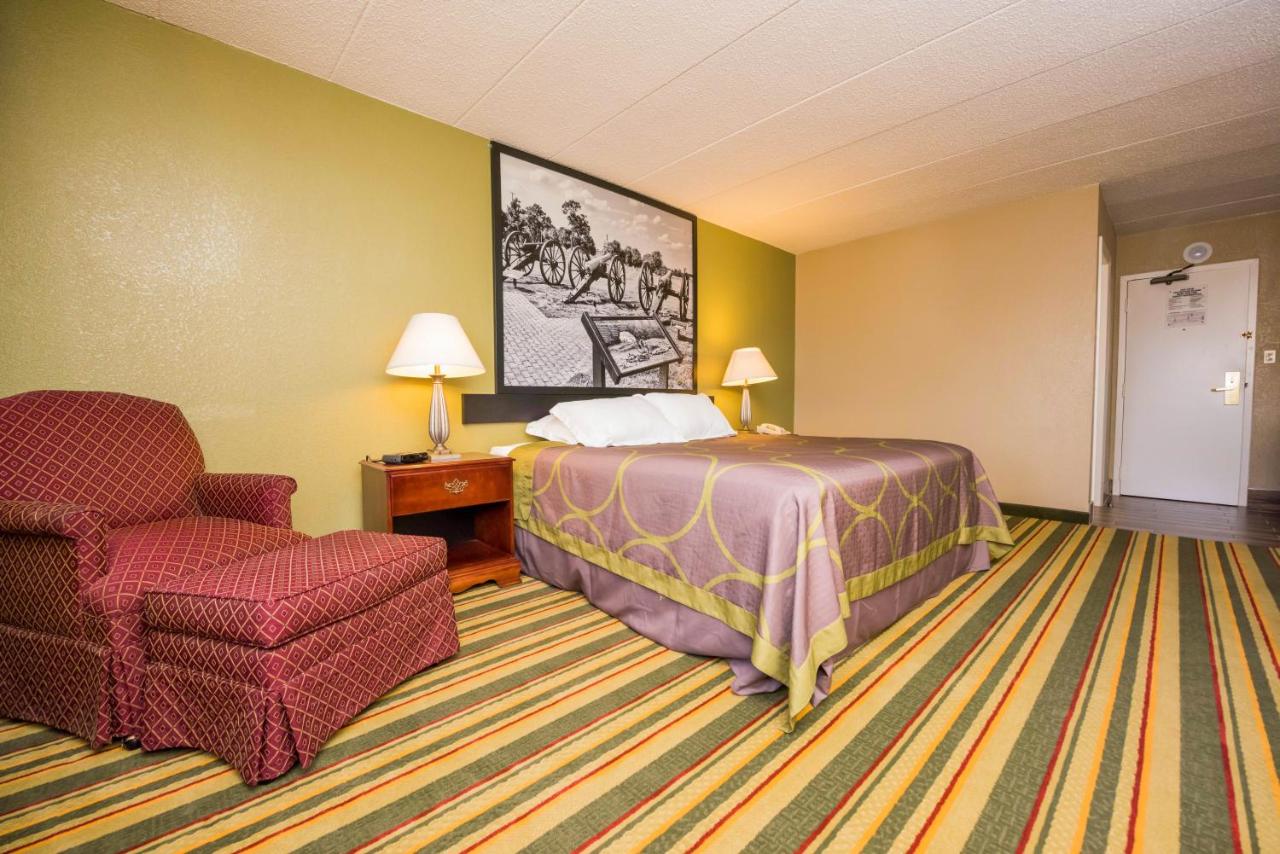 King Room - Non-Smoking at Super 8 by Wyndham Frederick