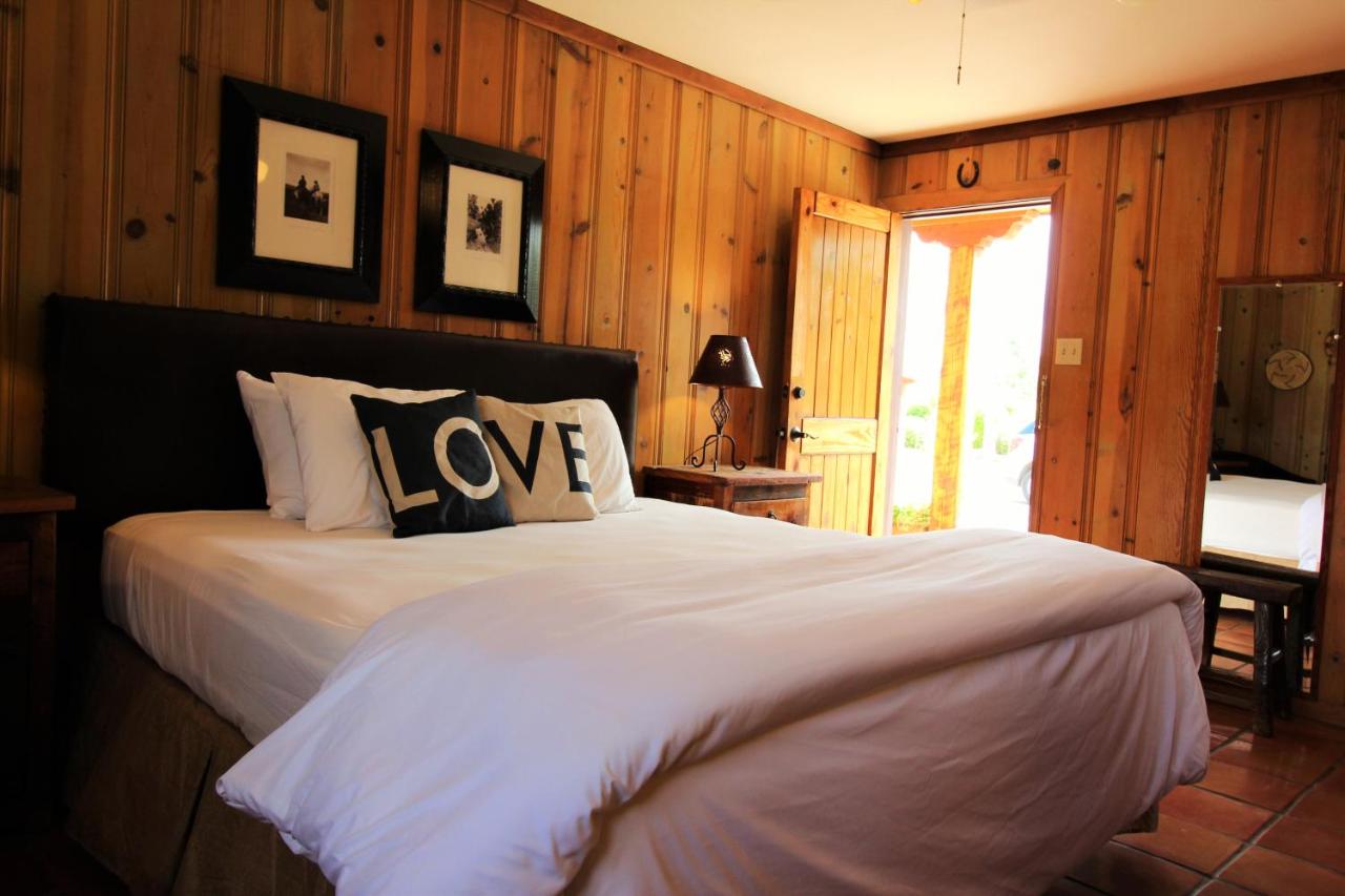 | The Maverick Inn