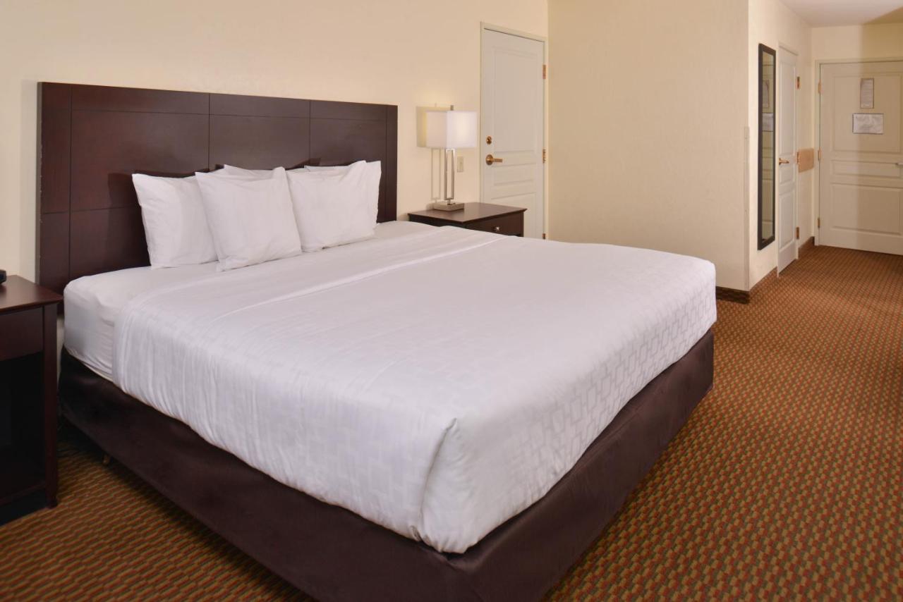 King Room - Disability Access/Non-Smoking at Clarion Inn Page - Lake Powell