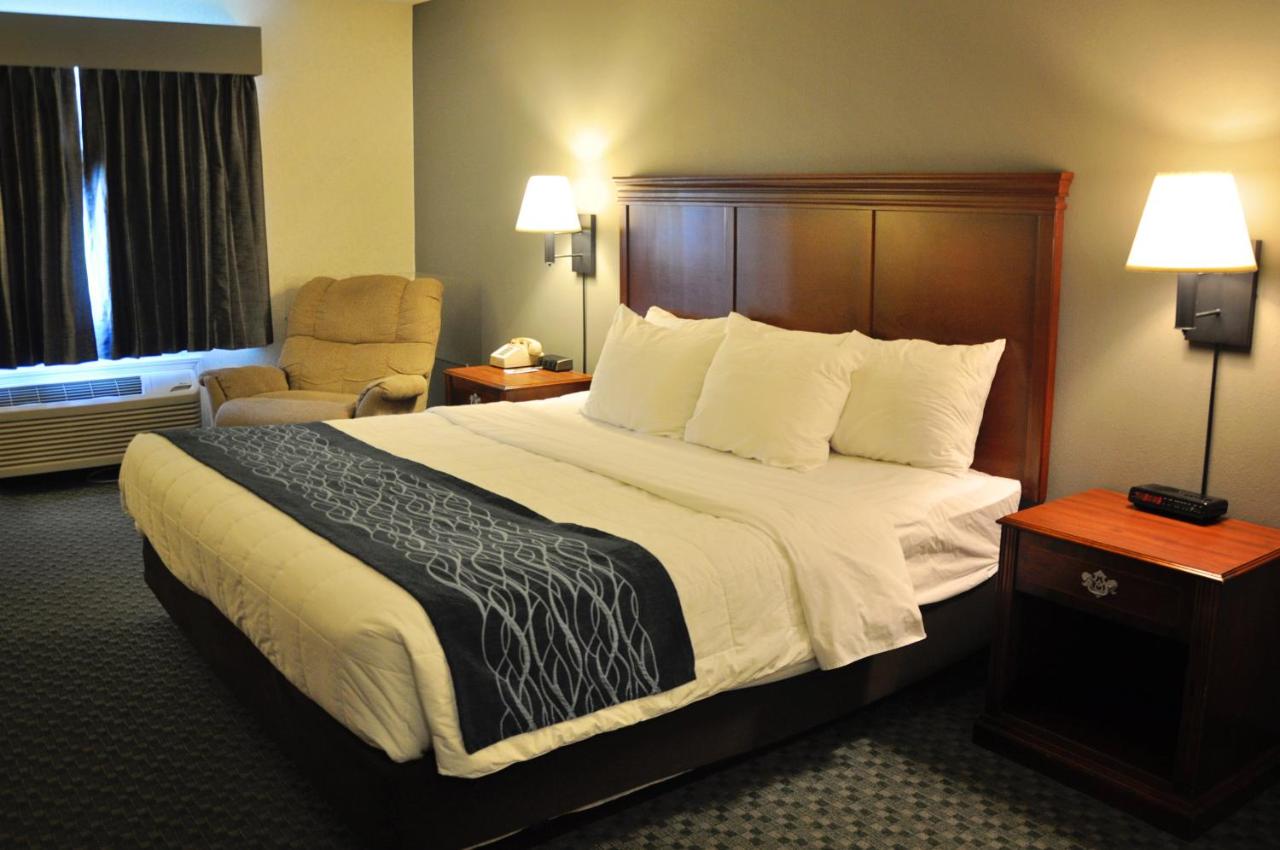 | Dunes Express Inn and Suites