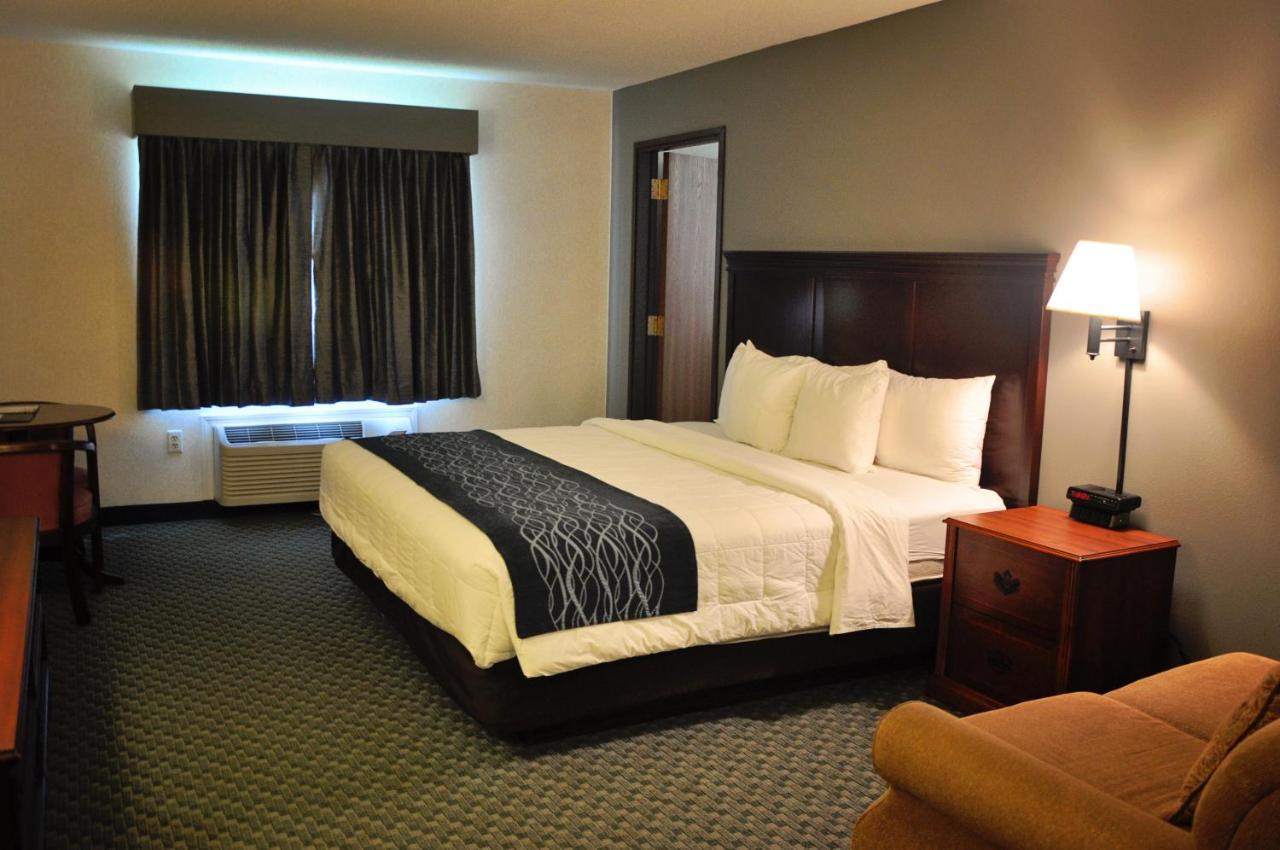 | Dunes Express Inn and Suites
