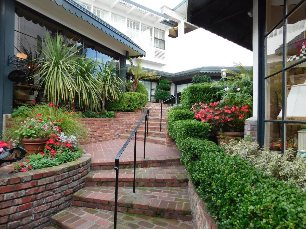 | Pine Inn - Carmel