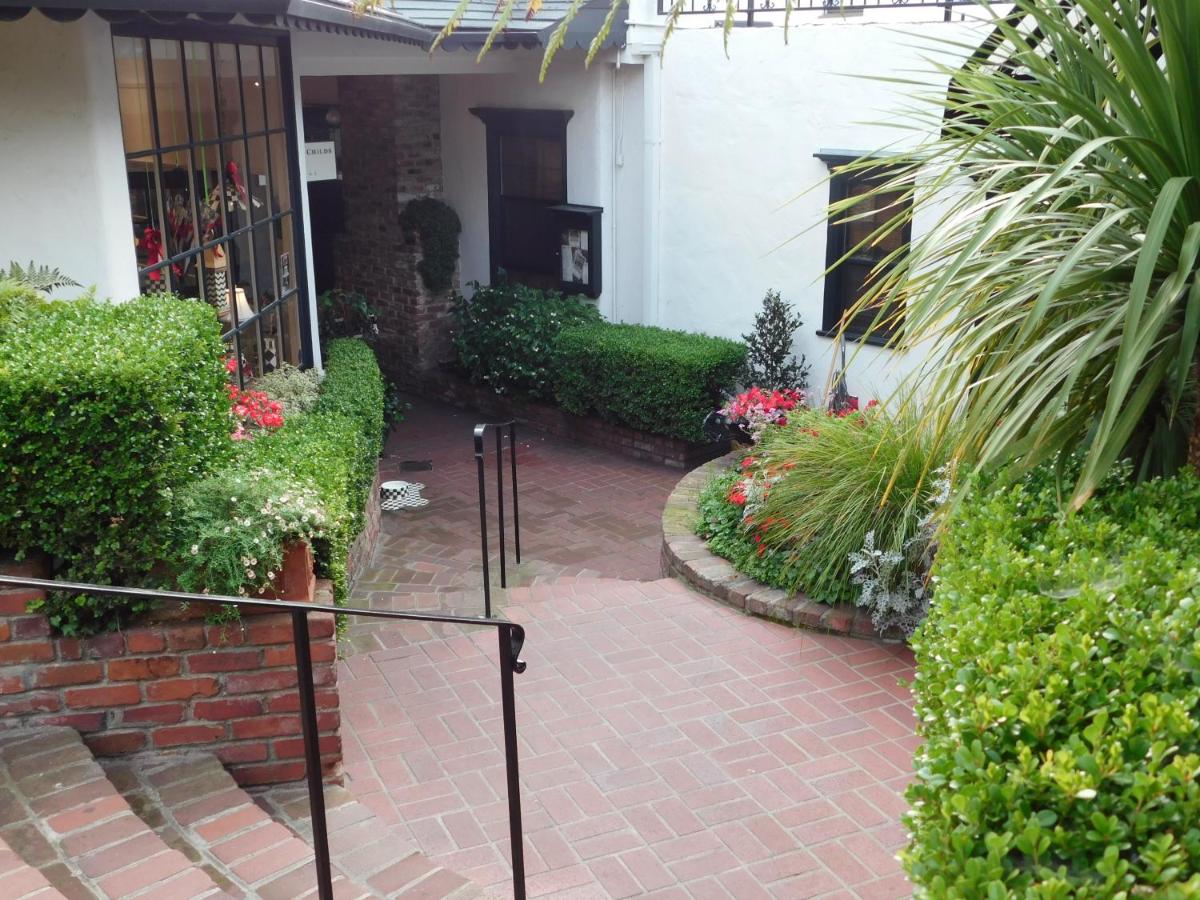 | Pine Inn - Carmel