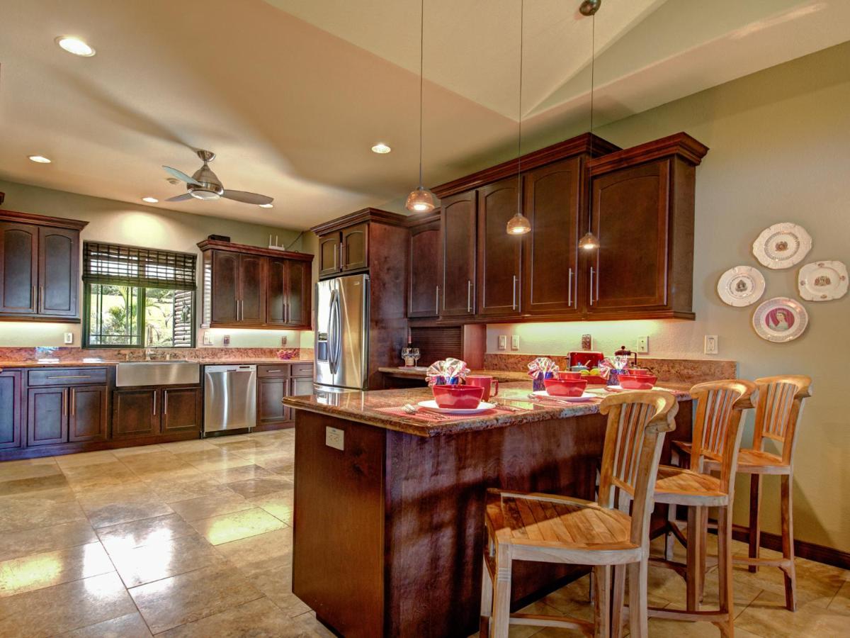 | Mahana House Country Inn