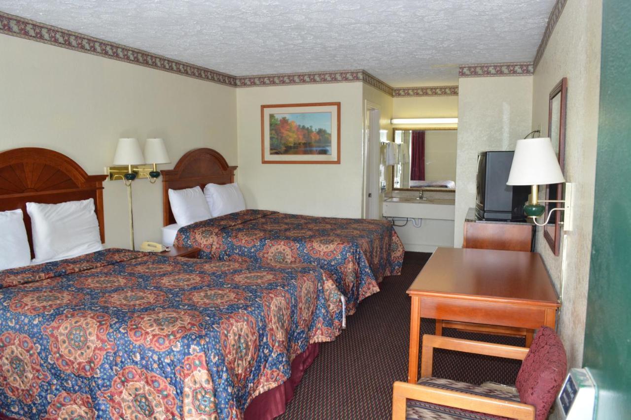 | Knights Inn Hurricane Mills