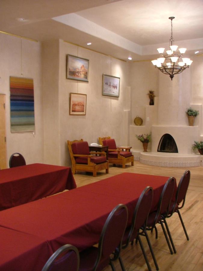 | Hotel La Fonda de Taos