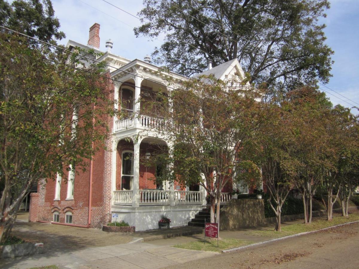 | Baer House Inn