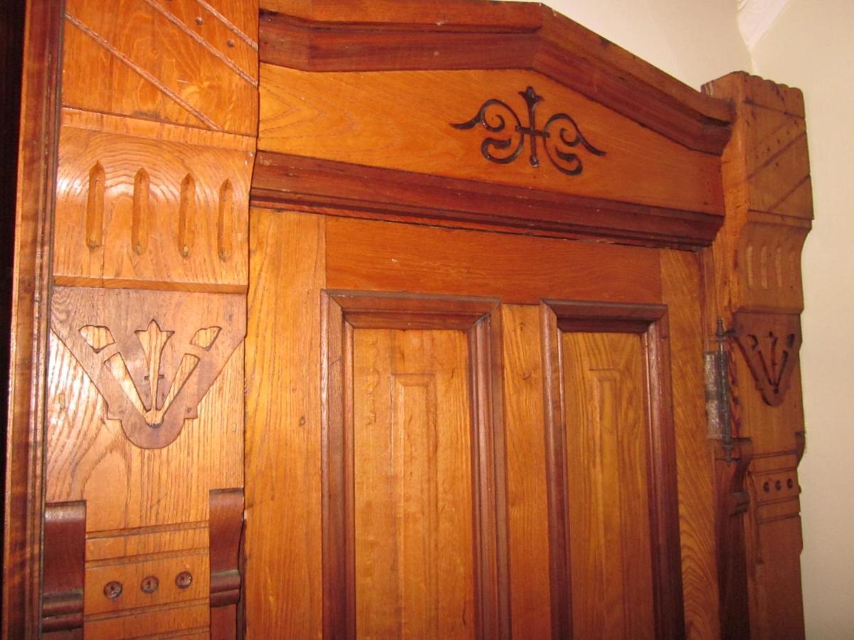 | Baer House Inn