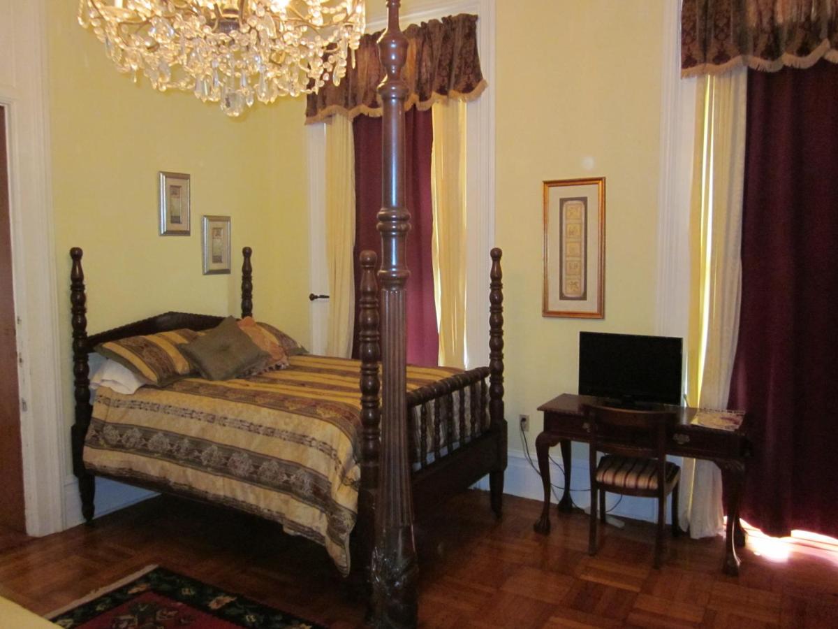 | Baer House Inn