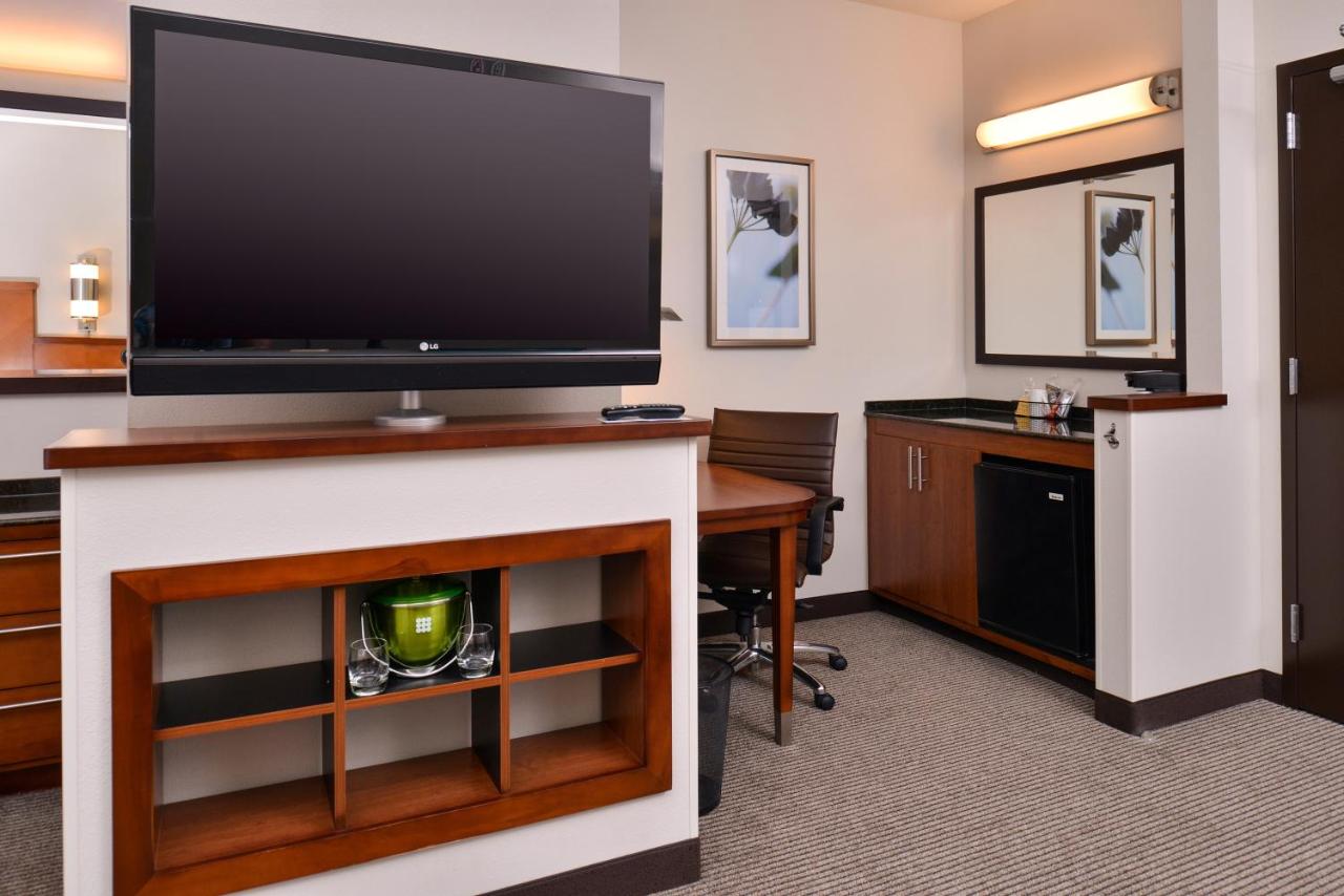 King Room at Hyatt Place Garden City