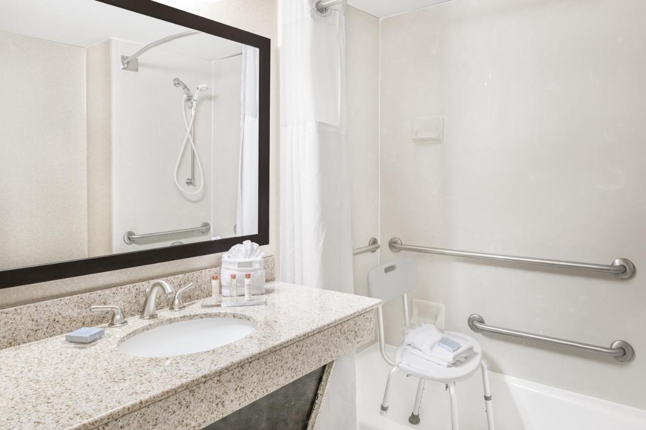 Deluxe Double Room with Two Double Beds - Disability Access - Non-Smoking at Wingate by Wyndham - Wilmington