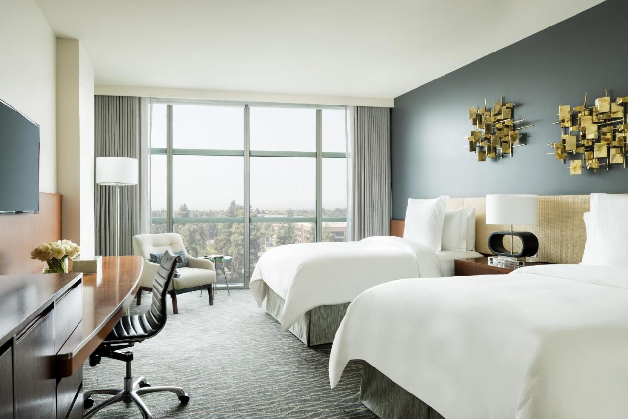 Deluxe Room with Two Double Beds at Four Seasons Hotel Silicon Valley at East Palo Alto
