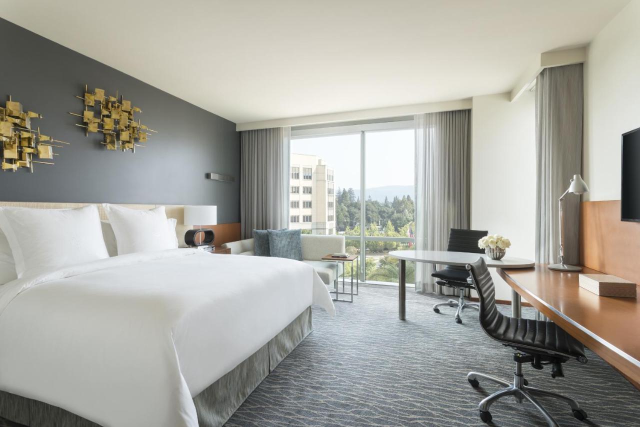 Premier King Room at Four Seasons Hotel Silicon Valley at East Palo Alto