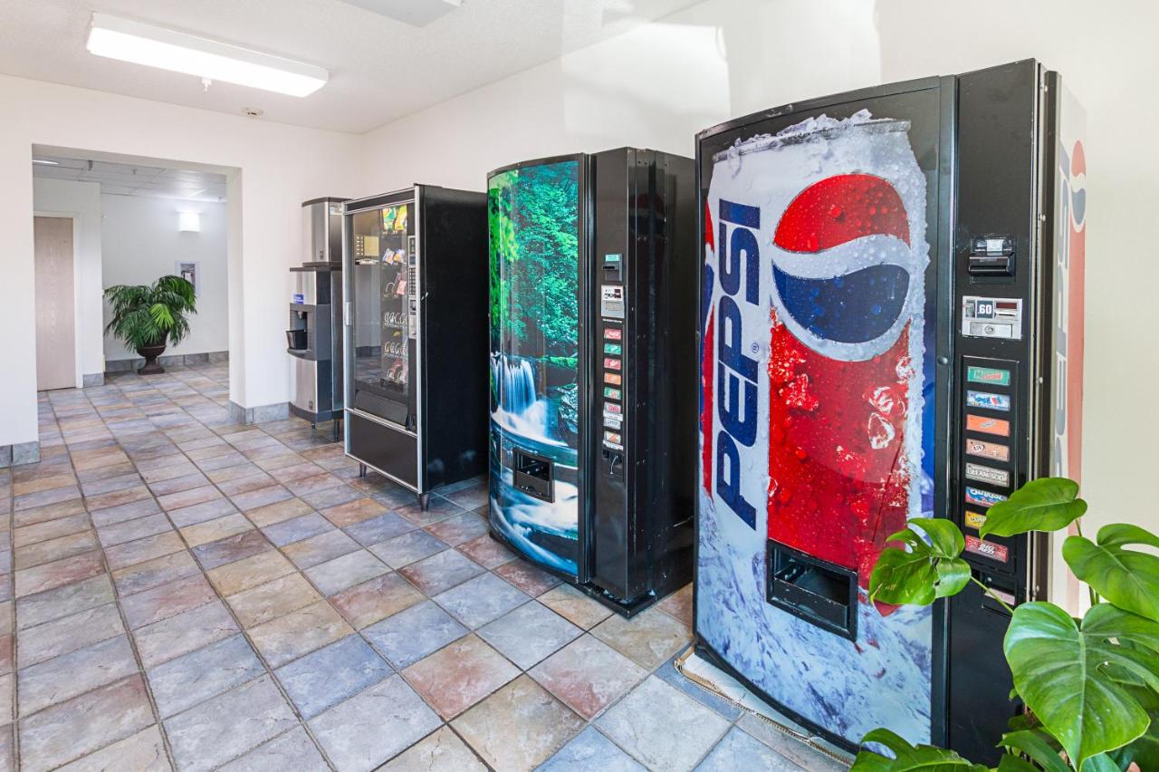 | Motel 6-Weatherford, TX